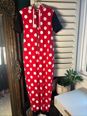 Disney Parks Minnie Mouse Polka Dot Hooded Onesie Jumpsuit or Pajamas size Small